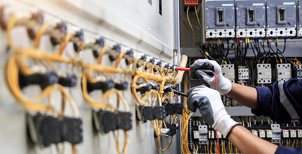 Professional Electrician technician working in Altavista, VA
